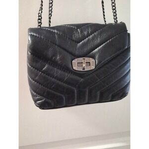 Divina Firenze Black Quilted Leather Crossbody Bag Made in Italy Turn Lock Chain